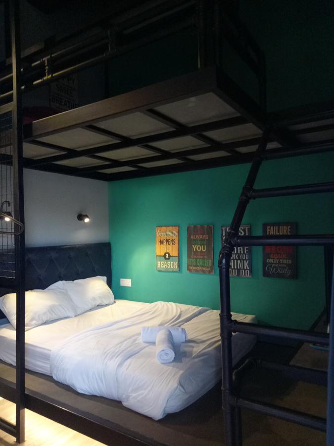 Tube Hotel Klebang Melaka 외부 사진