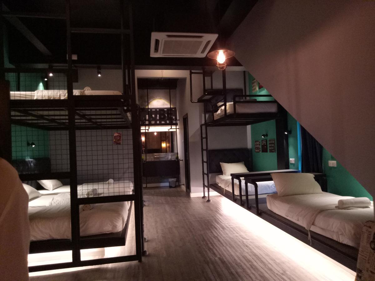 Tube Hotel Klebang Melaka 외부 사진
