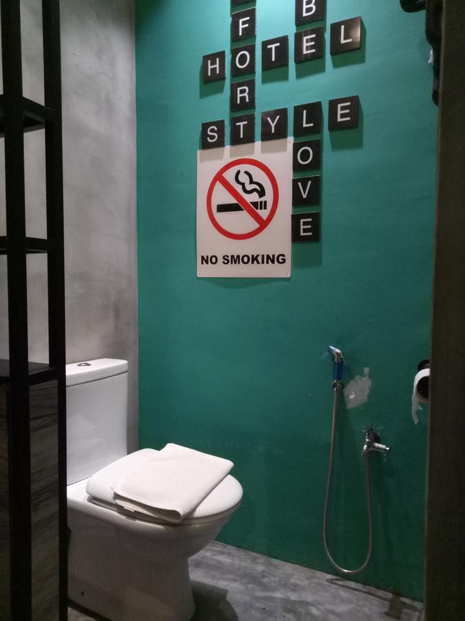 Tube Hotel Klebang Melaka 외부 사진