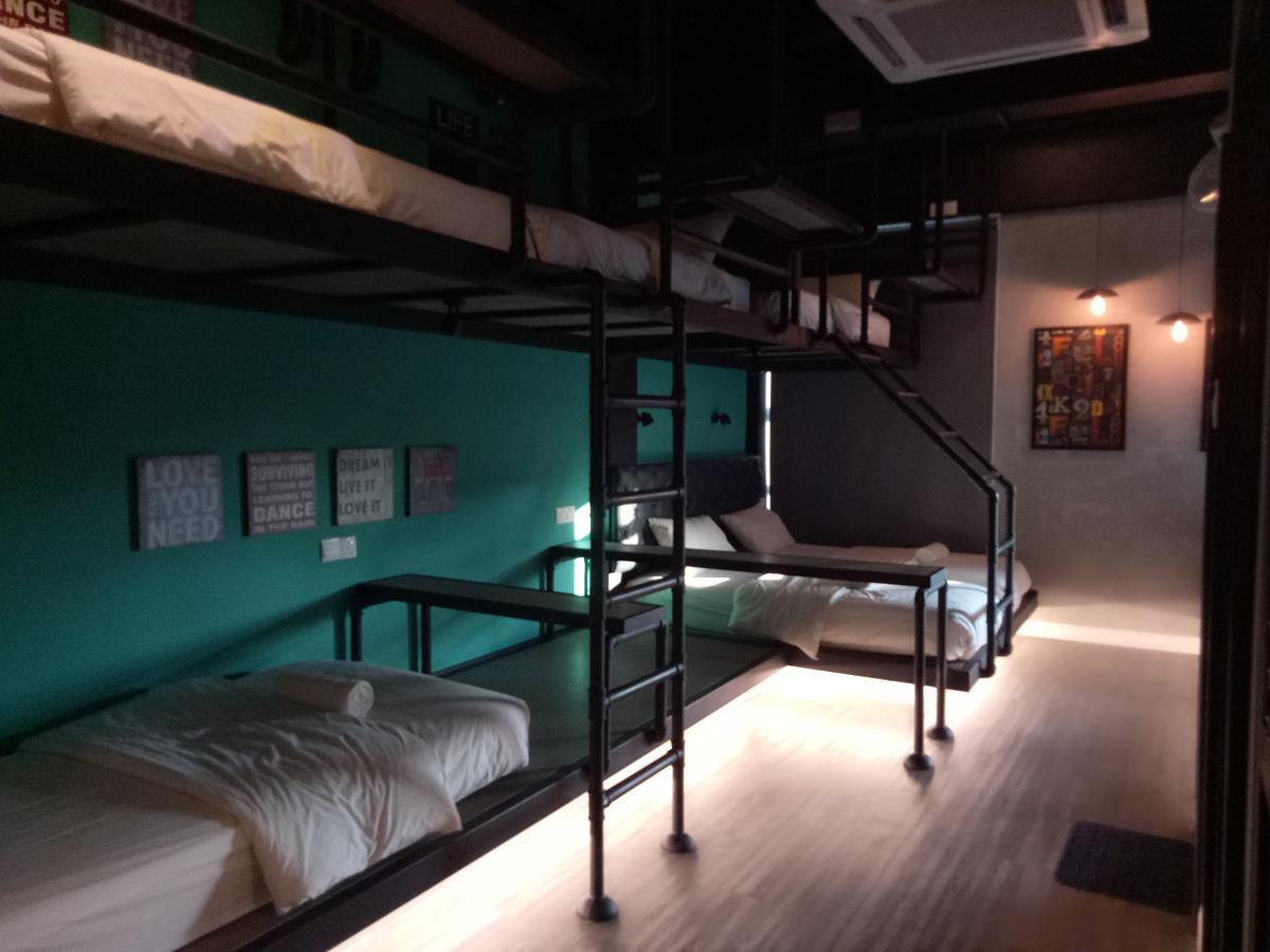 Tube Hotel Klebang Melaka 외부 사진